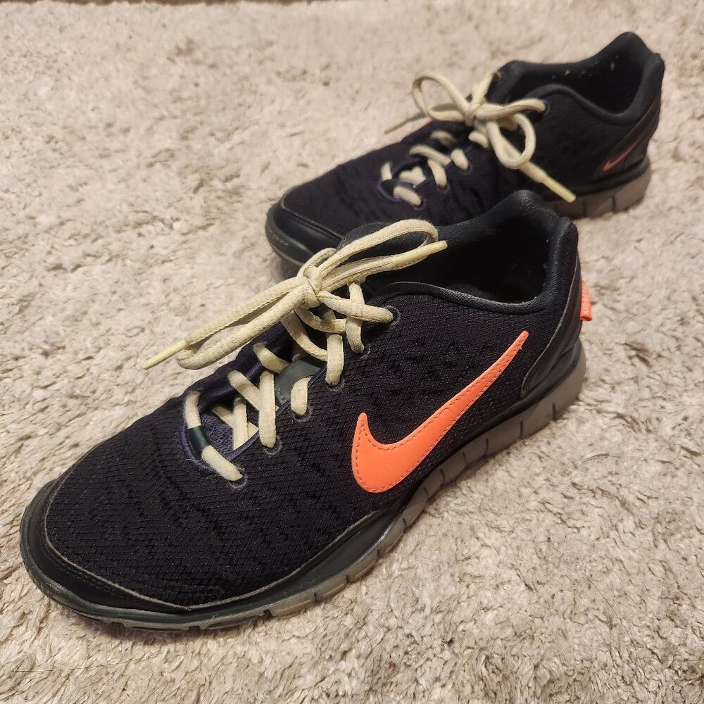 Nike Free TR Fit 2 Shield Running Shoes (Size 7)